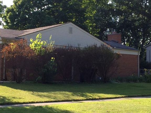 5th image of 2381 Newbedford Dr