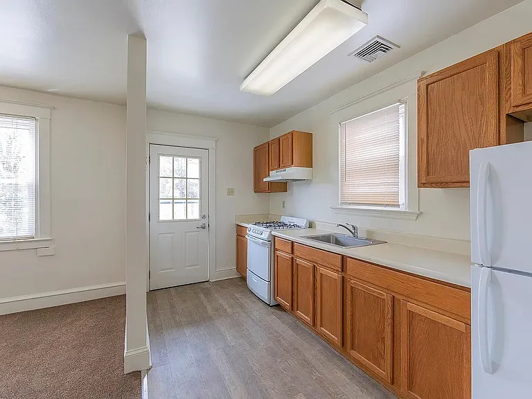 876 W Lancaster Ave #35 — Photo 1