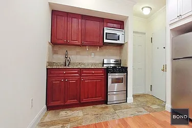 Rented by Bond New York