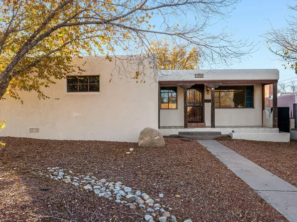 701 Laguayra Dr NE, Albuquerque, NM 87108