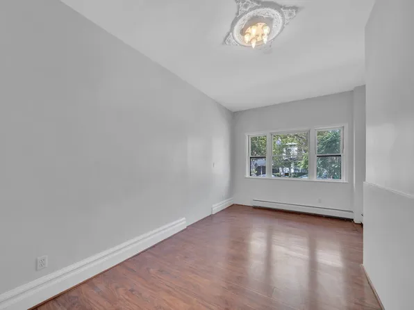 322 Webster Avenue image 6 of 15