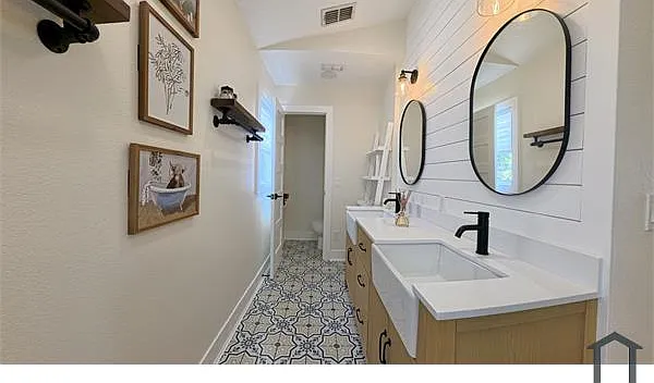 16948 Corner Hill Ct — Photo 32