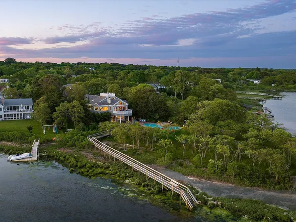 134 Middle Pond Rd, Southampton, NY 11968