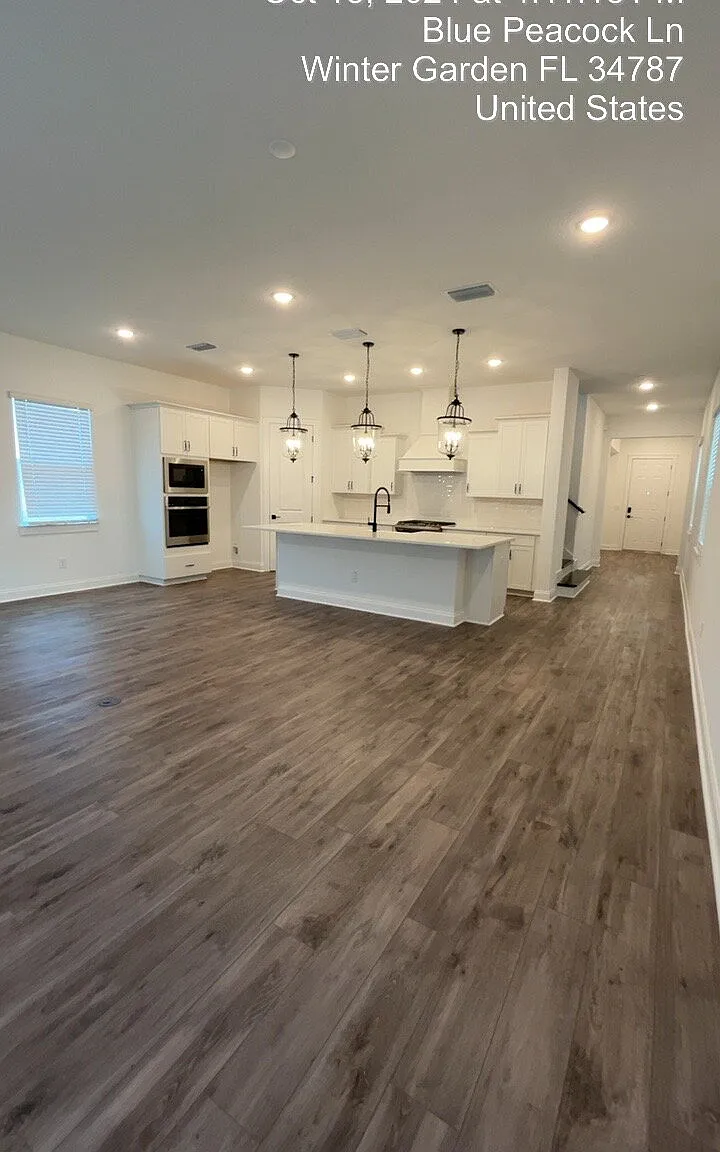 4 bed, 4.0 bath, $3,300 — Photo 3