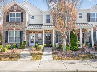5220 Farm House Trl, Winston Salem, NC 27103