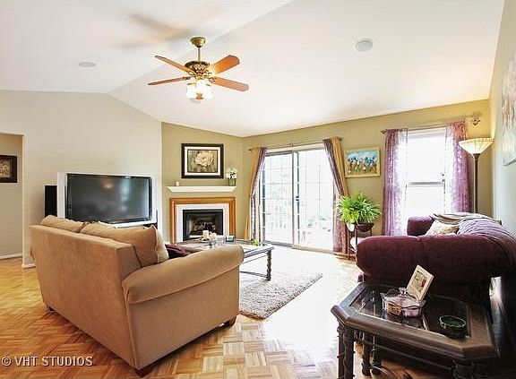 3rd image of 1850 Fox Run Dr Unit C