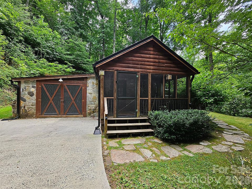 1st image of 33 Tennis Court Rd