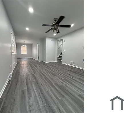 10043 S Oglesby Ave — Photo 3