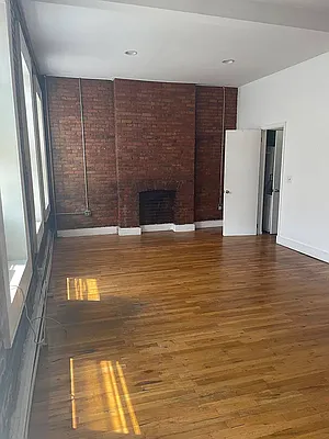 Rented by Smart City Real Estate LLC | media 10