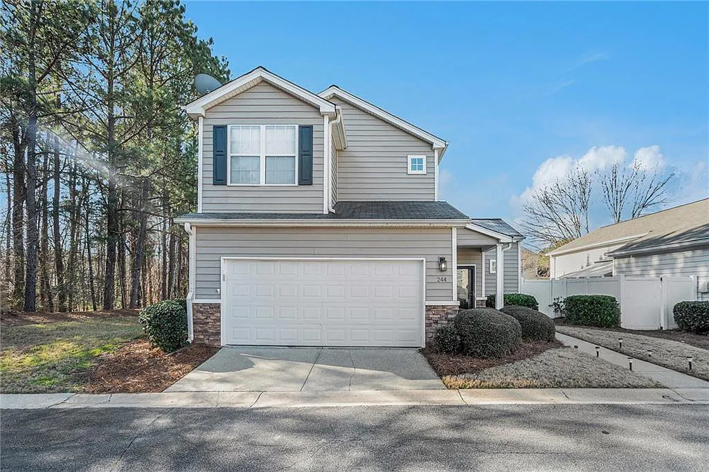 Building Photo - 244 Windcroft Cir NW