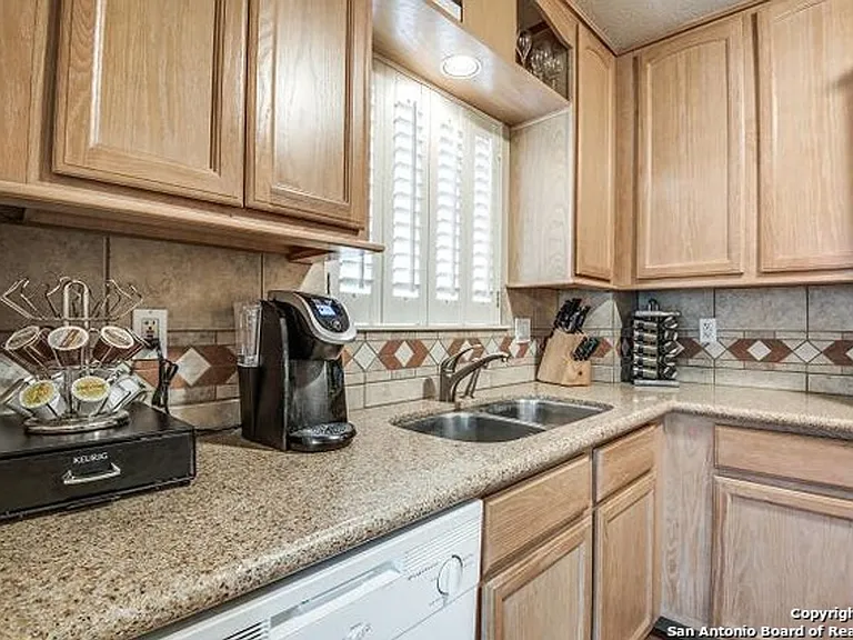 342 E Terra Alta Dr — Photo 7
