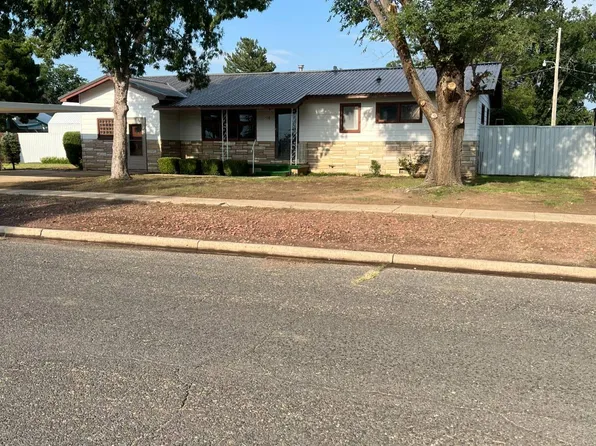 116 N Balfour Ave, Boise City, OK 73933