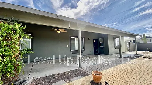1144 N 11th Ave Photo 1