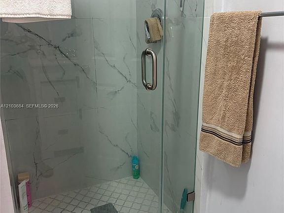 4th image of 1101 NE 5th St #2