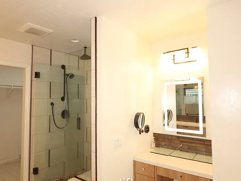4721 Meadowridge Rd — Photo 8