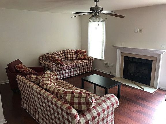 2nd image of 461 Greenview Dr