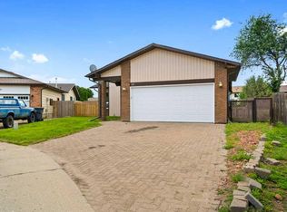 82 N Ross Haven Ct SE, Medicine Hat, AB T1B2Y8