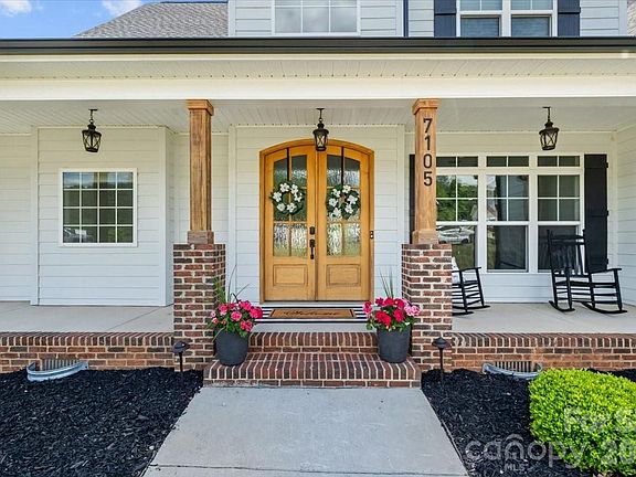 2nd image of 7105 Rae Farms Way