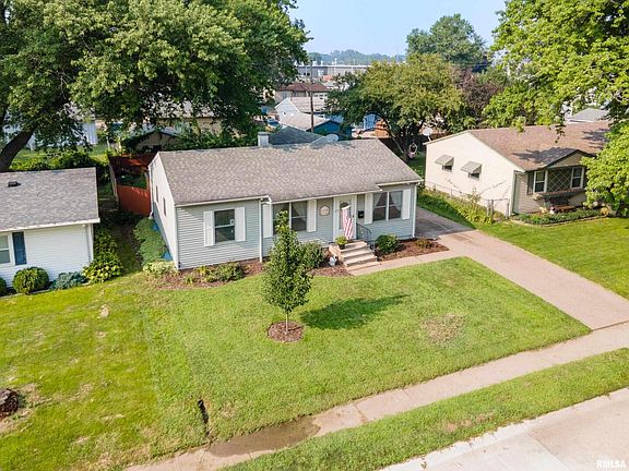 3rd image of 1155 46th Ave