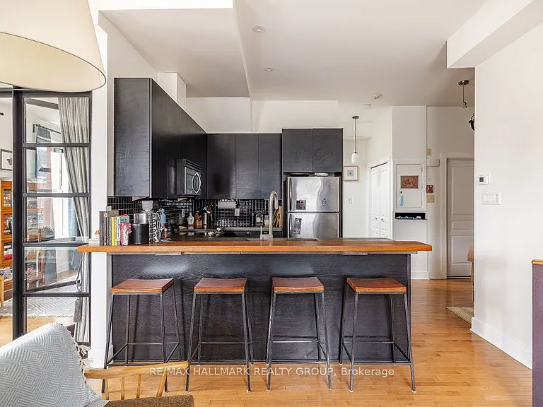 226 Dalhousie St — Photo 7