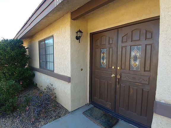 3rd image of 18853 Covina St