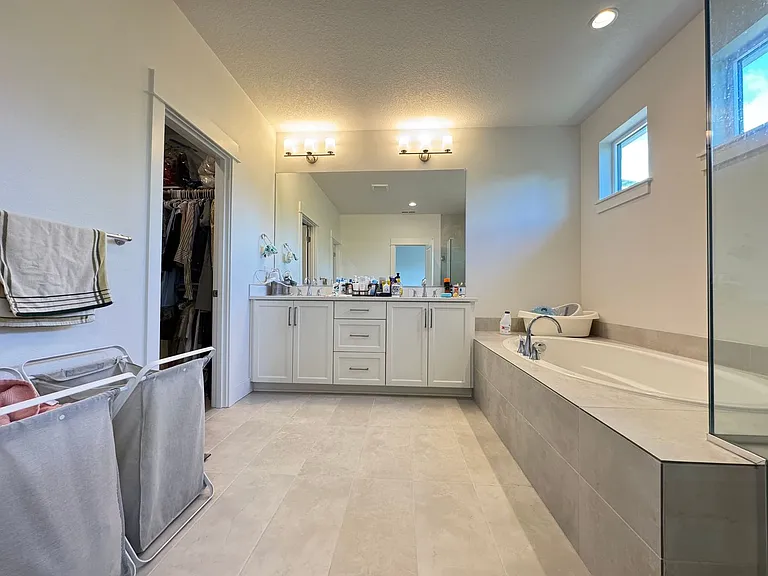 15653 NW Raywood Ln — Photo 35