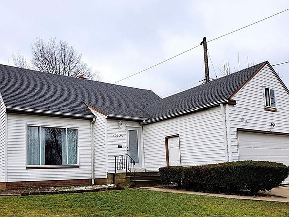 2nd image of 23804 Edgehill Dr