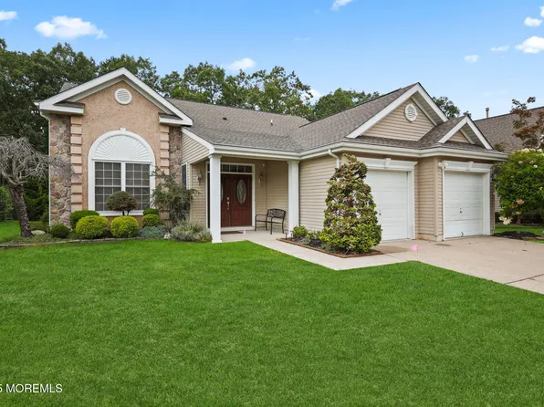 22 Baltusrol Drive, Jackson, NJ 08527