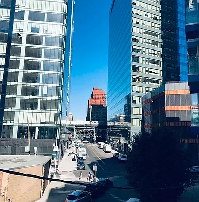 Rented by R New York | media 43