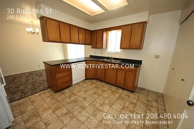 30 Rutgers St — Photo 7