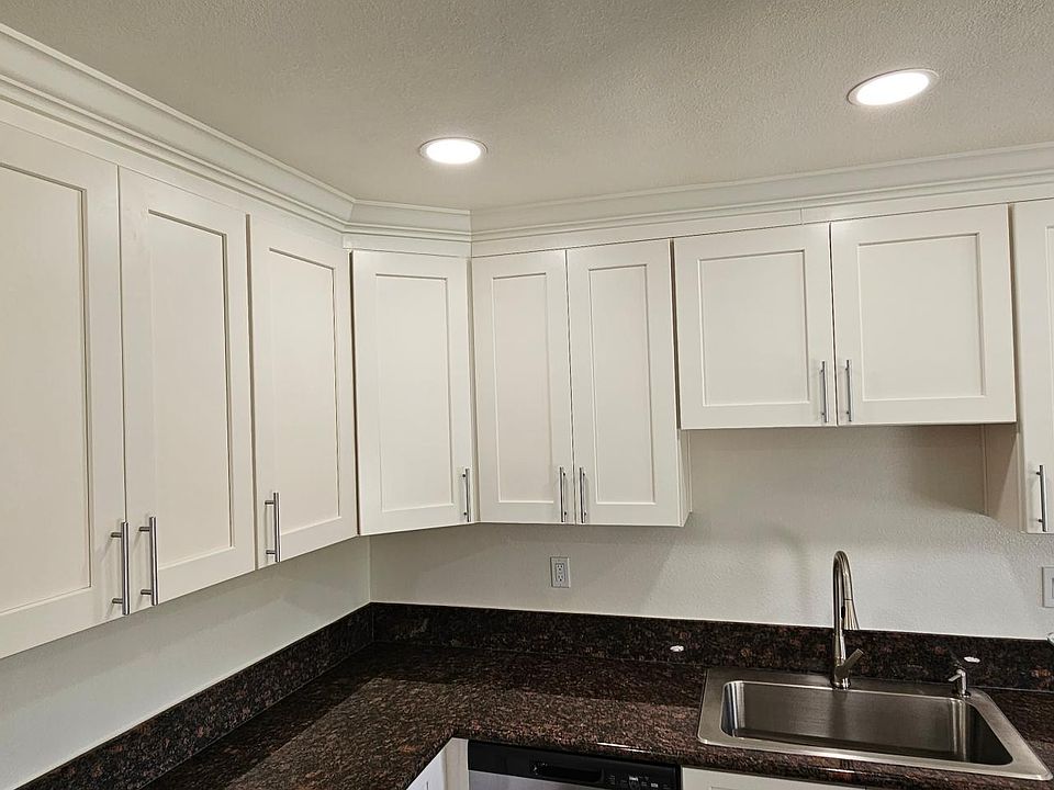 Monte Sereno Apartments 1800 Wallace Ave Costa Mesa CA Zillow