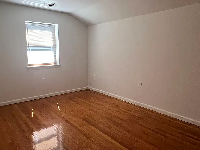 2418 Seymour Ave #2 — Photo 6