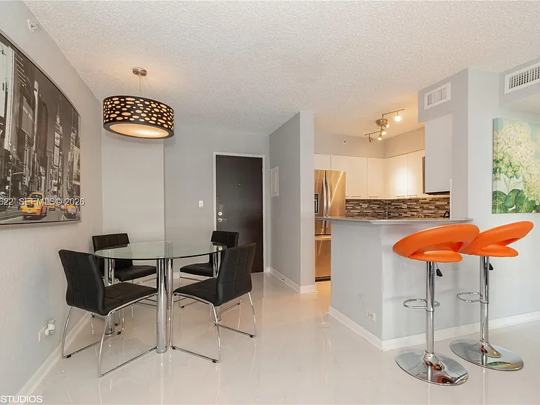 1500 Bay Rd #654S — Photo 4