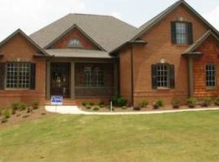 91 Macy Ln, Hoschton, GA 30548