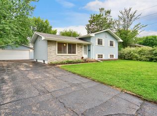 2913 Ohenry Rd, Brooklyn Center, MN 55430