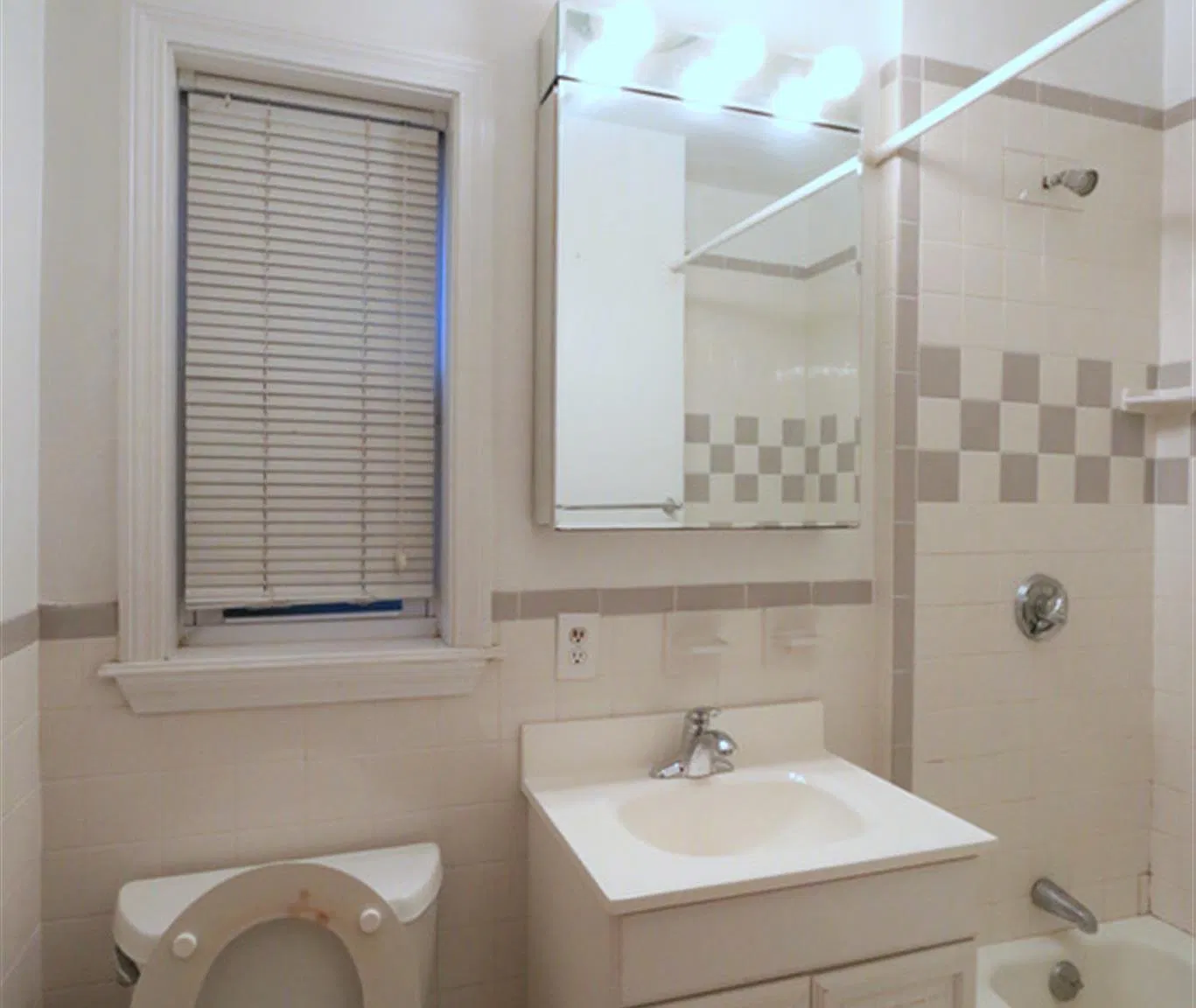 189 Brookline St — Photo 4