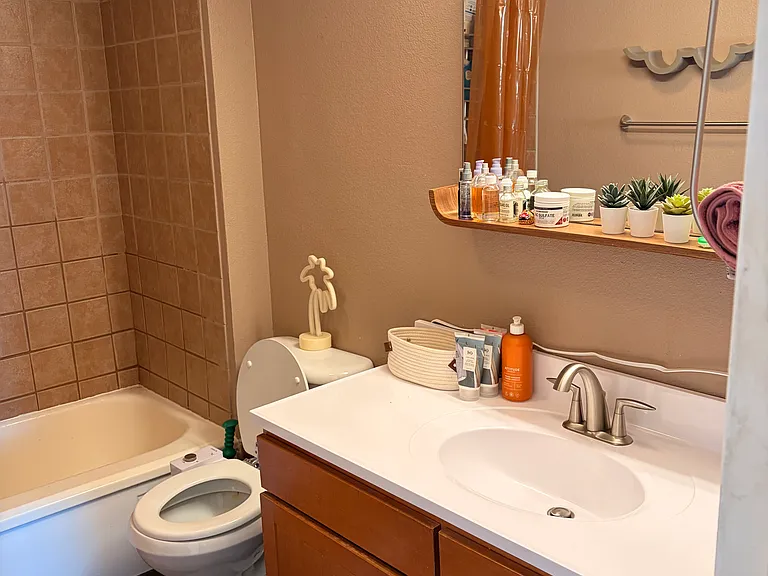 1196 N Grant St #601 — Photo 11