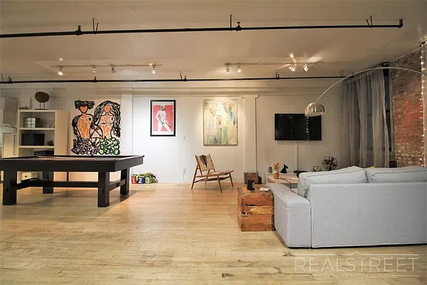 Rented by Real Street Inc | media 5