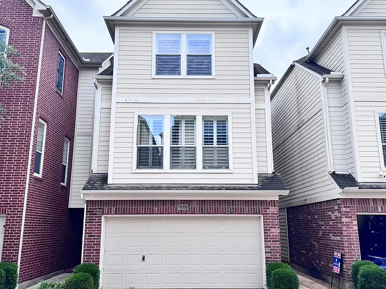 2333 Ann St — Photo 2