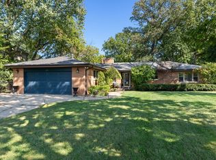 1725 Sunset Ridge Rd, Glenview, IL 60025