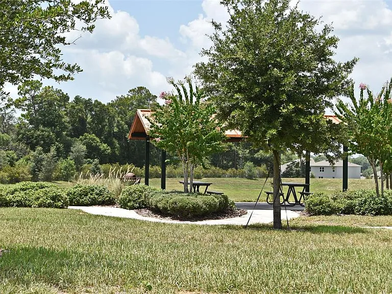 440 Baroness Way — Photo 40