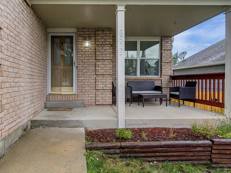 6526 Sproul Ln — Photo 3