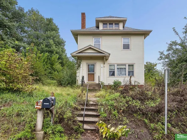 109 S Davis Ave, Oakland, NE 68045
