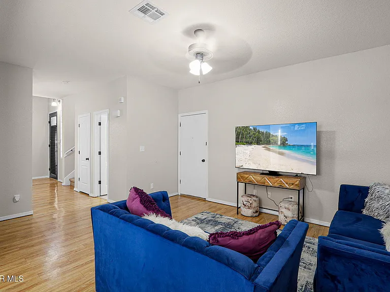 2057 Shreya St — Photo 18