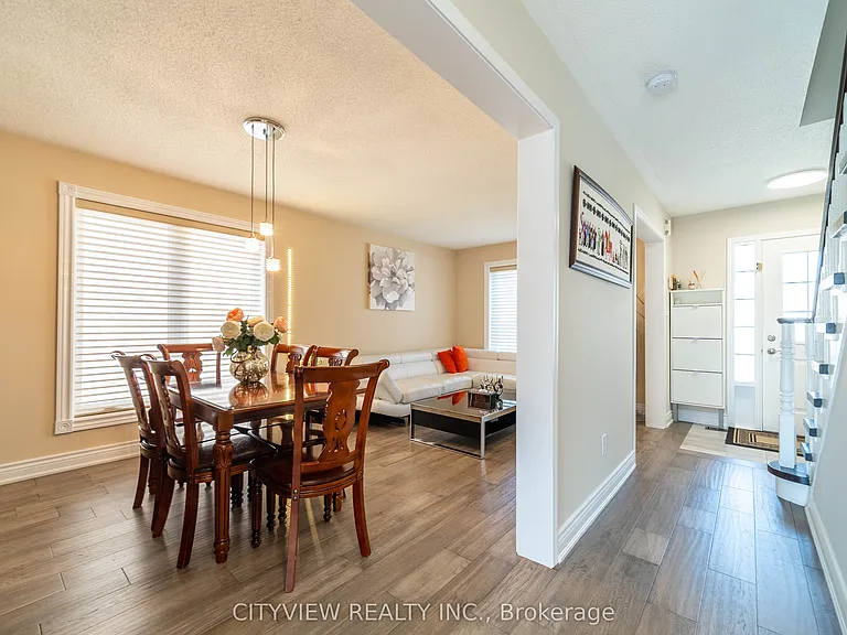 2330 Grand Oak Trl — Photo 7