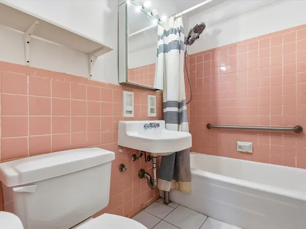 60-11 Broadway image 10 of 14