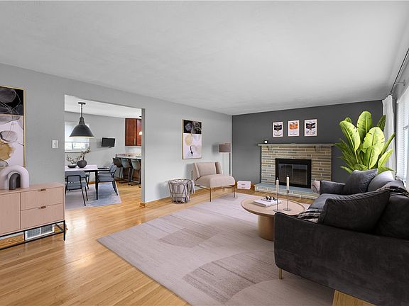 4th image of 127 Craig Dr