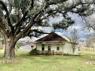1047 Lions Park Dr, Garwood, TX 77442