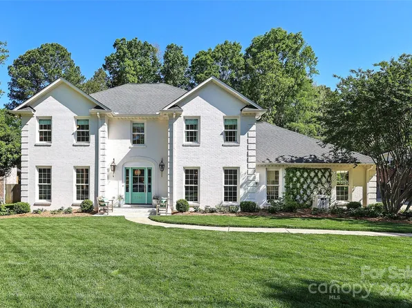 3143 Chaucer Dr, Charlotte, NC 28210