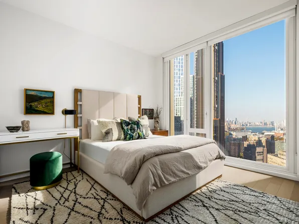 310 Livingston Street image 4 of 5